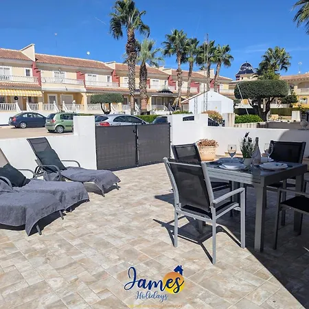 Mediterranean 3 Bed Townhouse Cq44 Holiday home *